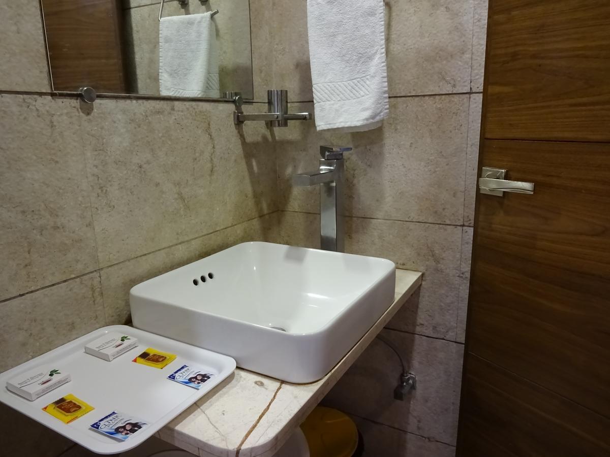 Hotel Bait Inn Αχμπανταμπάντ Εξωτερικό φωτογραφία