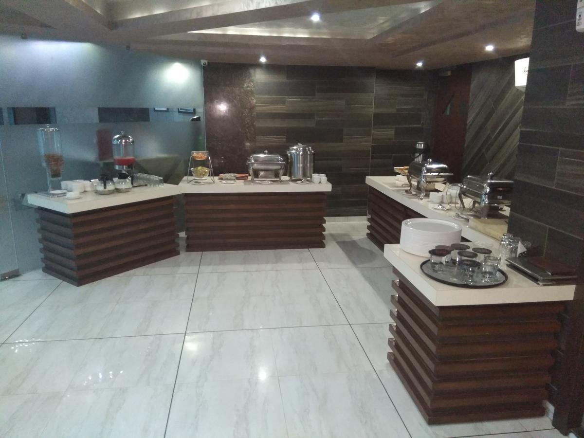 Hotel Bait Inn Αχμπανταμπάντ Εξωτερικό φωτογραφία